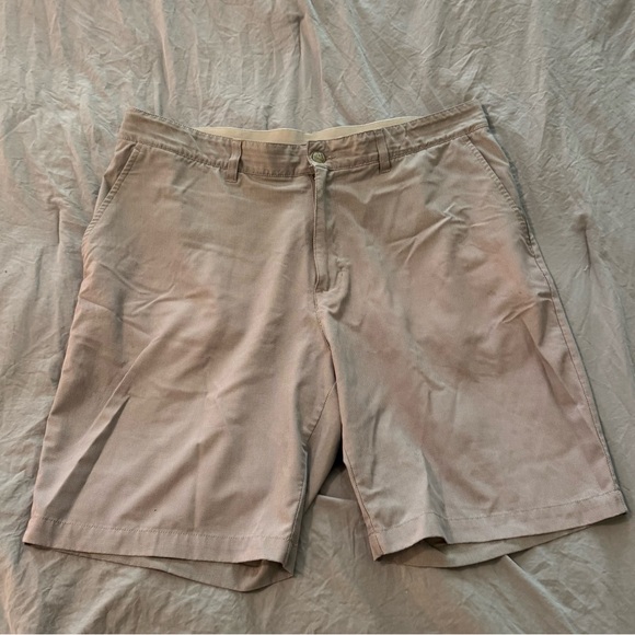 Adidas‎ Hybrid Material Golf Shorts Gray Monochrome Zigzag Pattern Size 36 - Picture 1 of 7